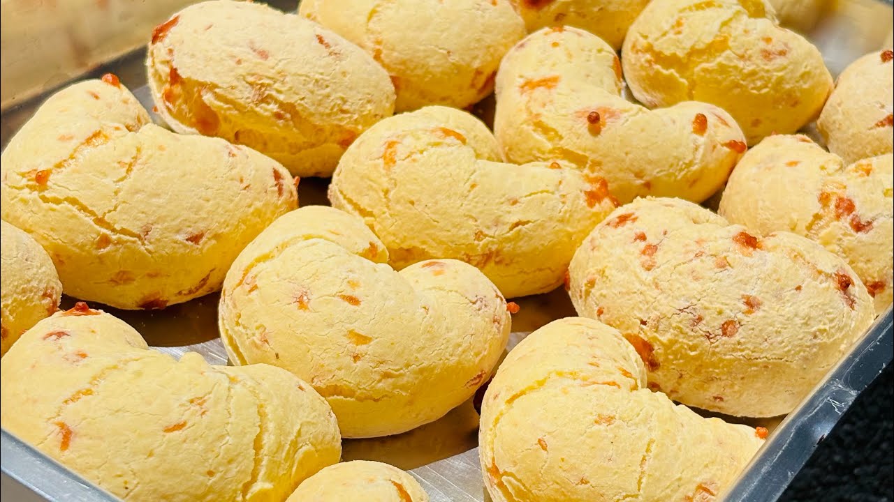 BISCOITO DE POLVILHO COM FARINHA DE MILHO 