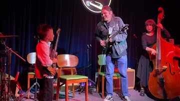 Improvising with everyone at Shanghai Blues Bar