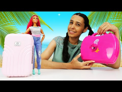 Barbie arruma as malas para passar as férias na praia! História da Barbie com bonecas