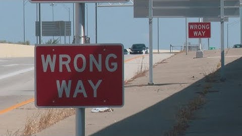 1 killed, 5 injured in wrong-way crash involving multiple vehicles on I-71 South in Columbus