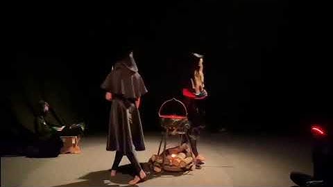 Creative performance using Open Source Software in the MiMu Glove by @DurlstonSTEM