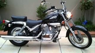 SUZUKI Intruder 250 - Moto Star Tupã