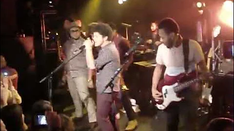 Bruno Mars live @ La Maroquinerie "Locked Out Of Heaven"