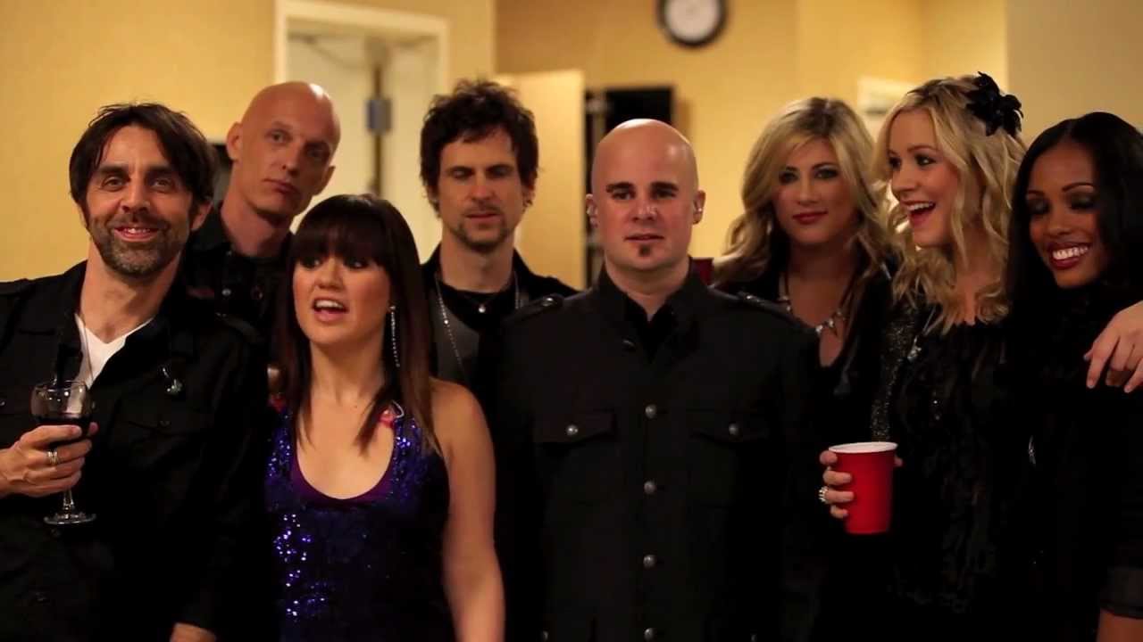 Kelly Clarkson s STRONGER Tour 2012 YouTube Kelly Clarkson s STRONGER Tour 2012 YouTube