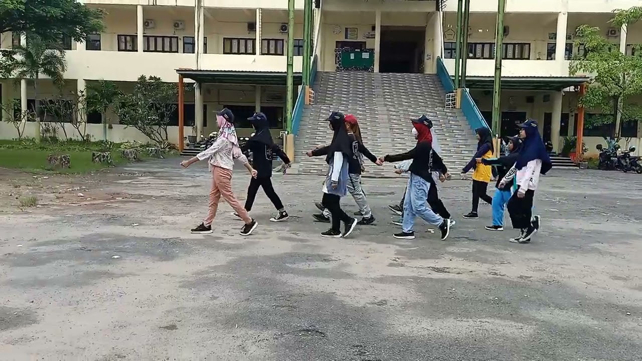 maw nyimpen kenangan disini, HAHAHAHA😭