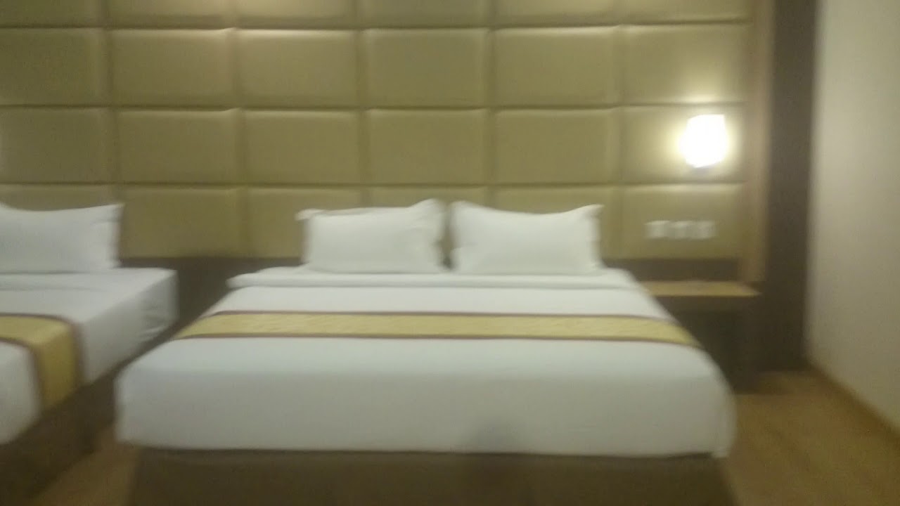 Fucking her fat pussy M one hotel batam
