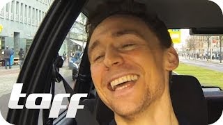 Tom Hiddleston Bonus Scenes Karaoke 'Stand by me' in Berlin  Stars in Cars | taff