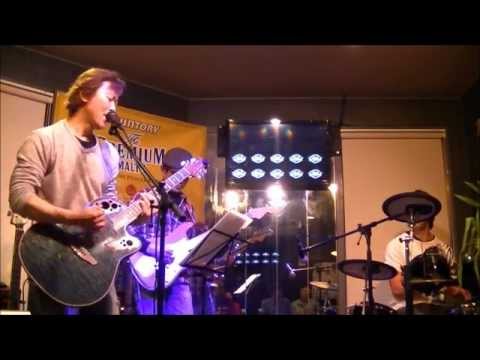 ガラス瓶　たかいやすお　Song & Cafe progress より
