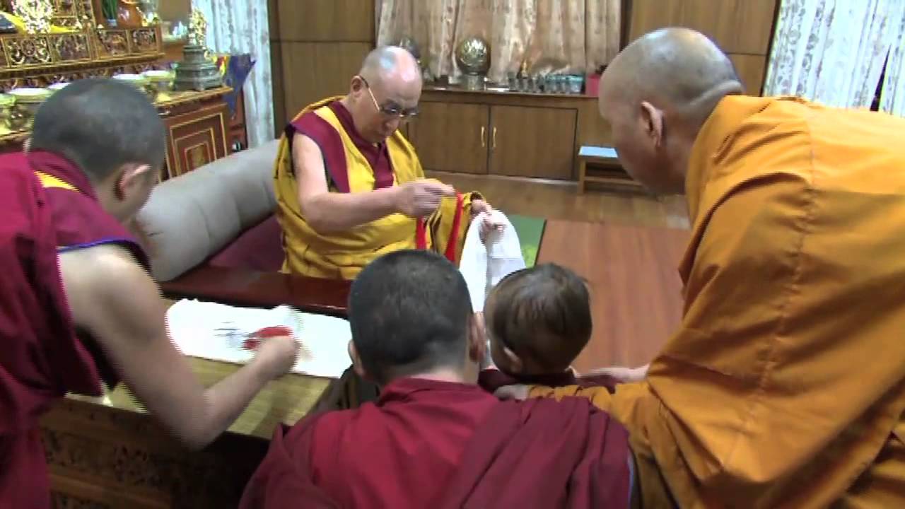 Kyabje Thrulshik Yangsi Rinpoche's Hair Cutting Cermony 20th July, 2015 07:30 am