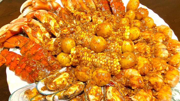 SEAFOOD BOIL With Spicy Garlic Butter Sauce