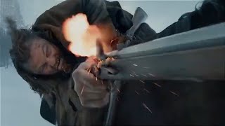 Glass trickly tries to kill  fitzgerald - The Revenant