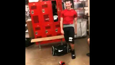 Andre guzman being a fool