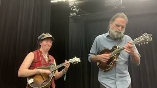 Matt Flinner playing Chinquapin Hunting on the Karasik Lloyd Loar