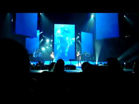 Miley Cyrus concert BR BOTTOM OF OCEAN :) 04/05/20...