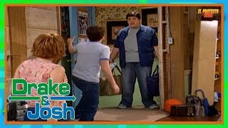 Drake &amp; Josh | Josh Trajo Jugo De Fresa