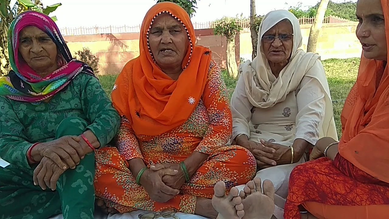 Banade geet-बन्ना खेल गलियों में उड़ाव पतंग