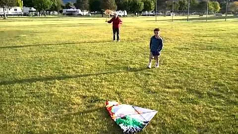 LukasHaak Kite Flying in Wenatchee, WA on the Colu...