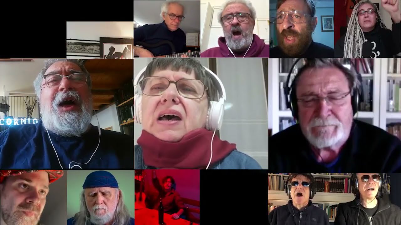 'E Zezi Gruppo Operaio cantano 