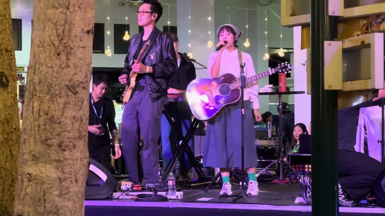 รอยยิ้ม - Earth Patravee LIVE @ Goethe-Institut Thailand สถาบันเกอเธ่ [2025-11-30]