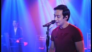 Somebody&#39;s Me (Live) by Nay Shwe Thway Aung