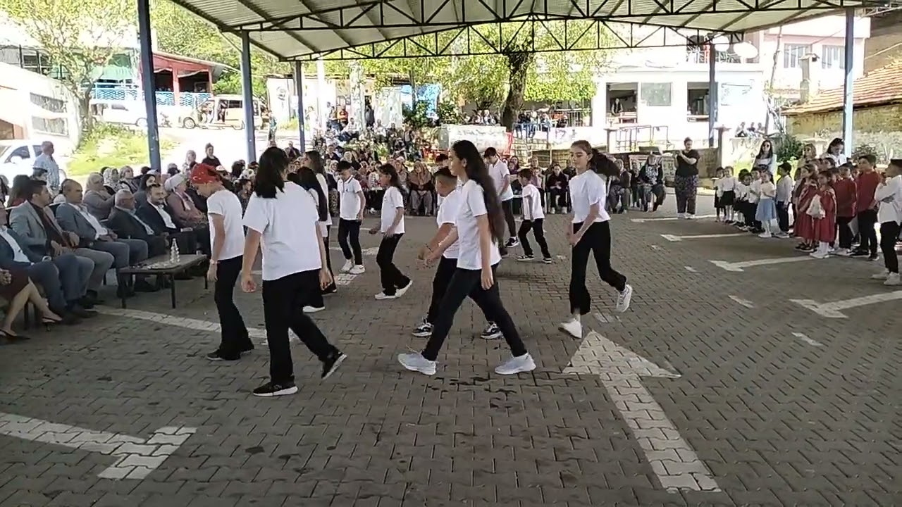 23 Nisan Gösterimiz _Erik Dalı Gevrektir_Yaylapınar İhsan İzgi Ortaokulu 