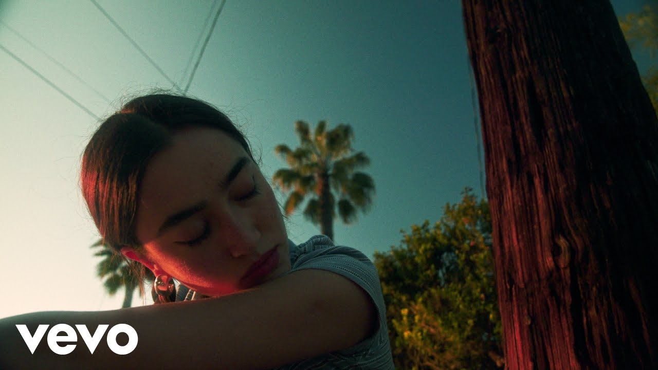 Mina Okabe - Strong (Lyric Video) Mina Okabe - Strong (Lyric Video)