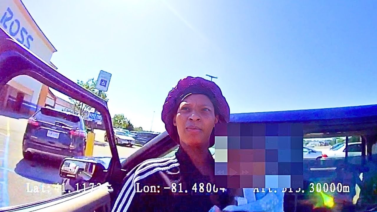 Mom Leaves 4 Kids in Hot Car to Shop at Ross - YouTube