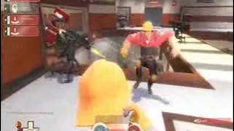 TF2 Server gets RICK ROLLED