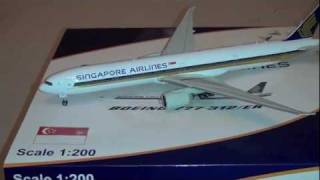 Singapore Airlines Boeing 777-300ER - JCWings 1:200 Review - YouTube