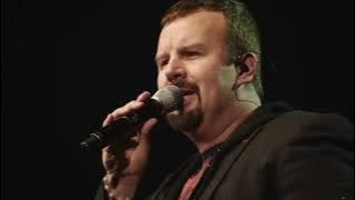 Casting Crowns - Glorious Day (Living He Loved Me) ( Live Performance)