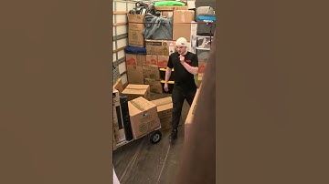 Loading a Moving Truck Time Lapse Video