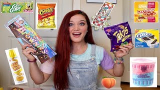 TEACHER TRIES HER STUDENTS FAVORITE SNACKS | TAKIS. HOT CHEETOS. LUNCHABLES &MORE