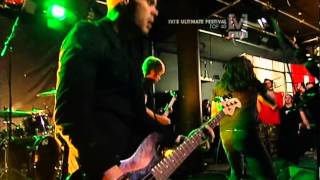 AFI - The Leaving Song Part II (Live on Channel V&#39;s whatUwant)