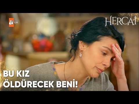 Zehra, Reyyan'a laf gelecek diye korkuyor! - Hercai