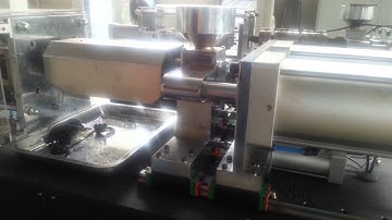 RobotDigg Desktop Injection Molding Machine