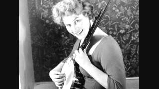 Shirley Collins - Hopping Down in Kent chords