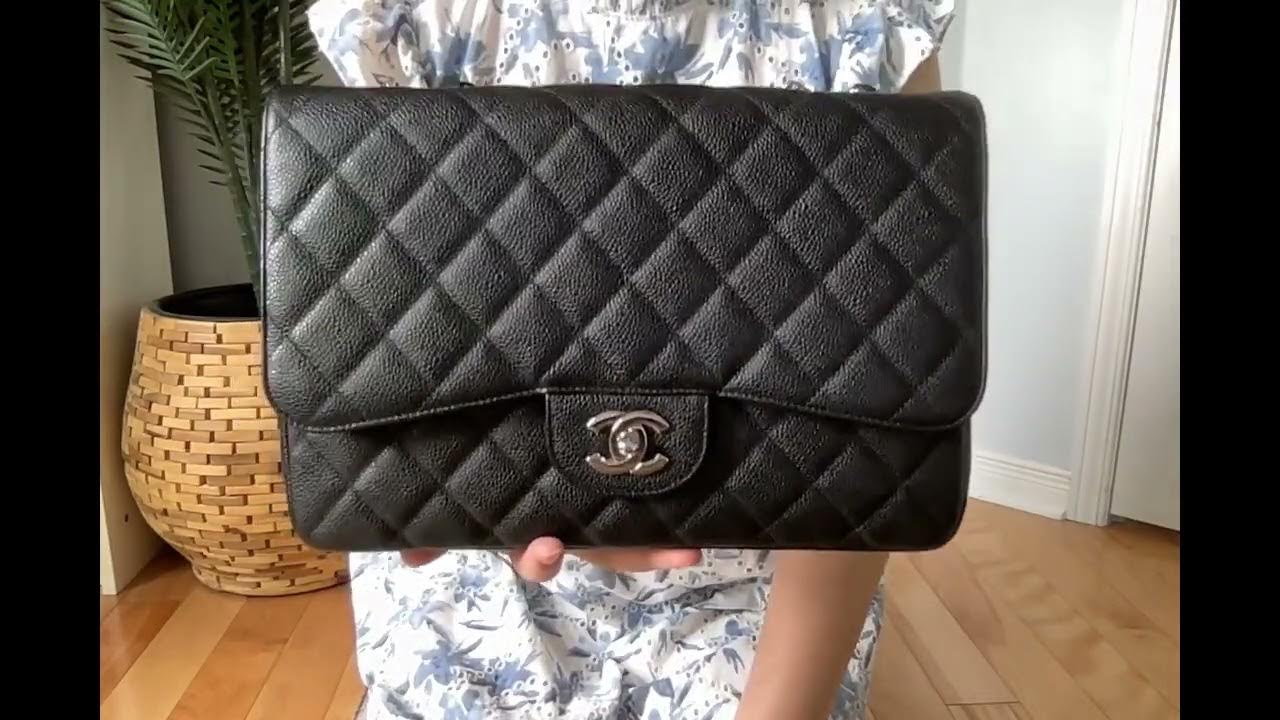 VINTAGE CHANEL SINGLE FLAP JUMBO IN-DEPTH REVIEW! What fits, mod shots, &  details of the bag ❤️ 