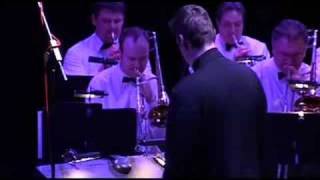 The Matthew Herbert Big Band - Cafe De Flore chords