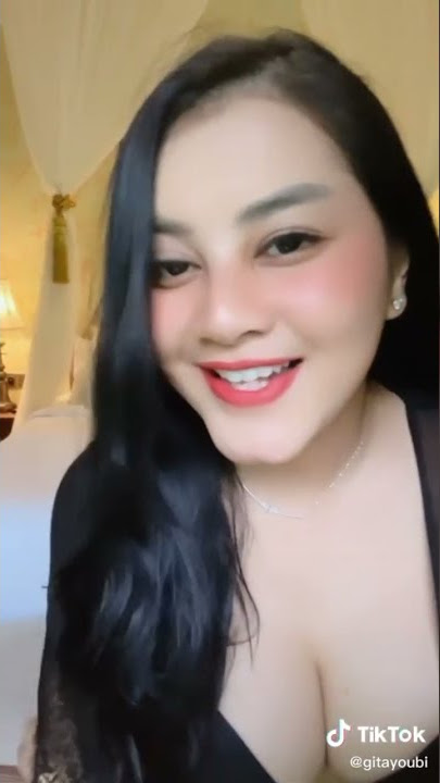 SEMANGKA NYA YANG BIKIN GAGAL FOKUS 🤣