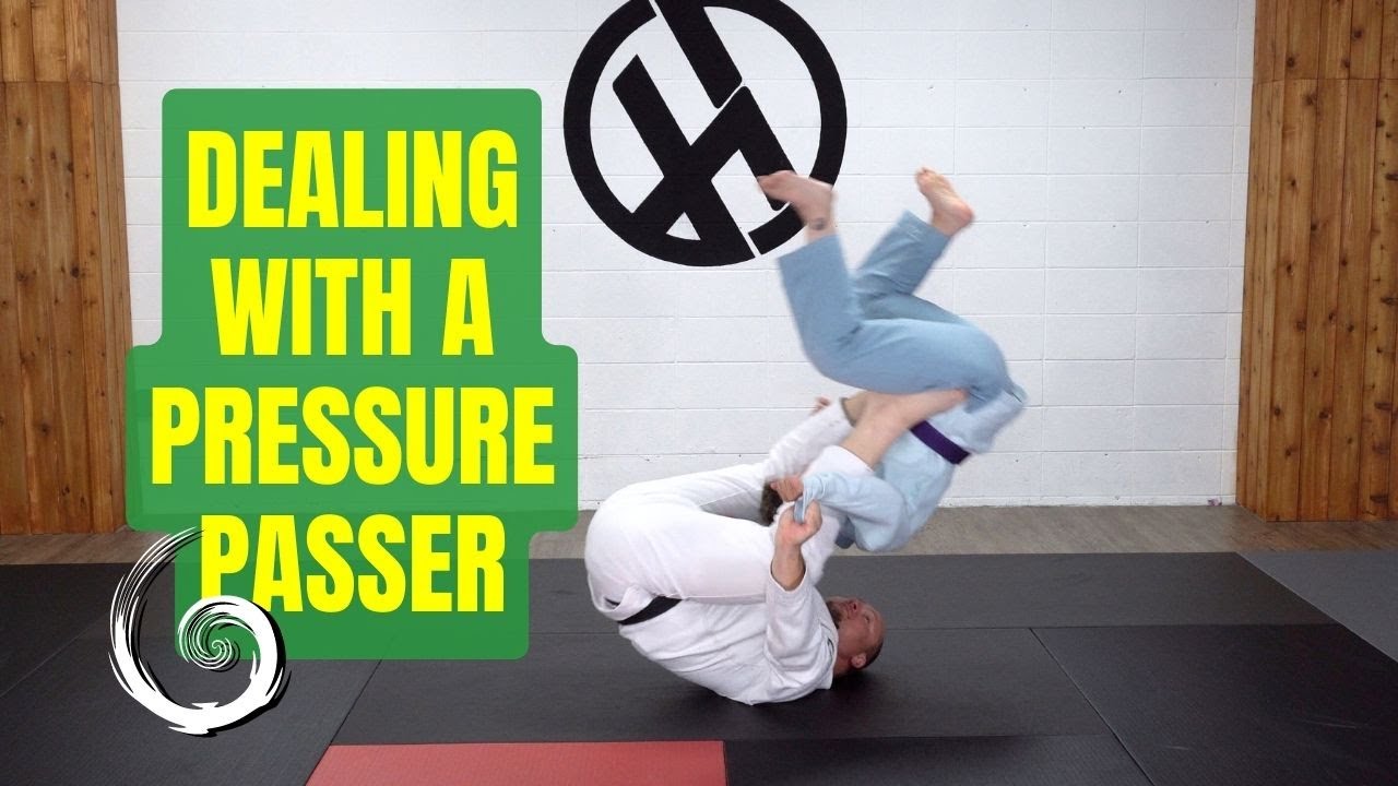 Tomoe Nage Sweep from Open Guard - YouTube