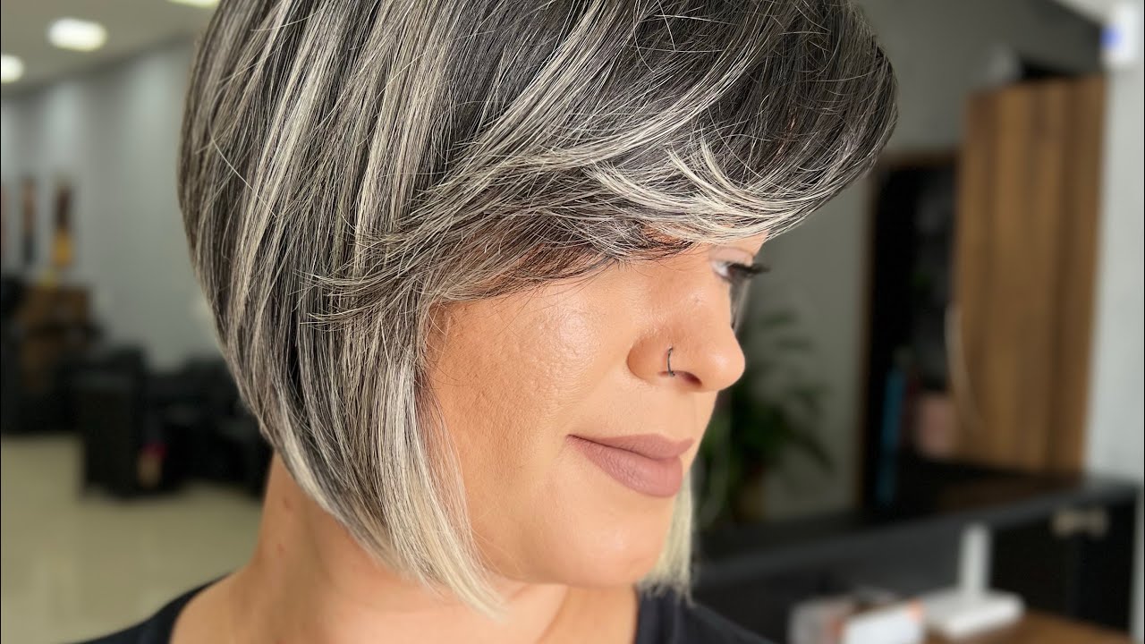 Corte Chanel nuca alta .