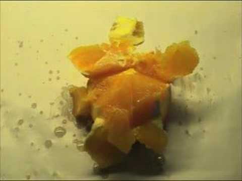 Video: Hvordan Skrelle En Appelsin