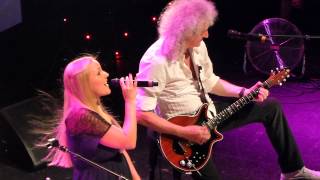 Brian May & Kerry Ellis - We will rock you - Kissing me song - LIVE PARIS 2013 chords