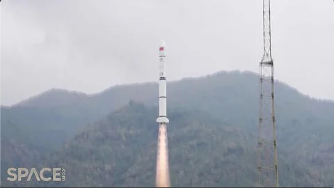 China's Long March 2C rocket launches Geely-01 constellation satellites - DayDayNews