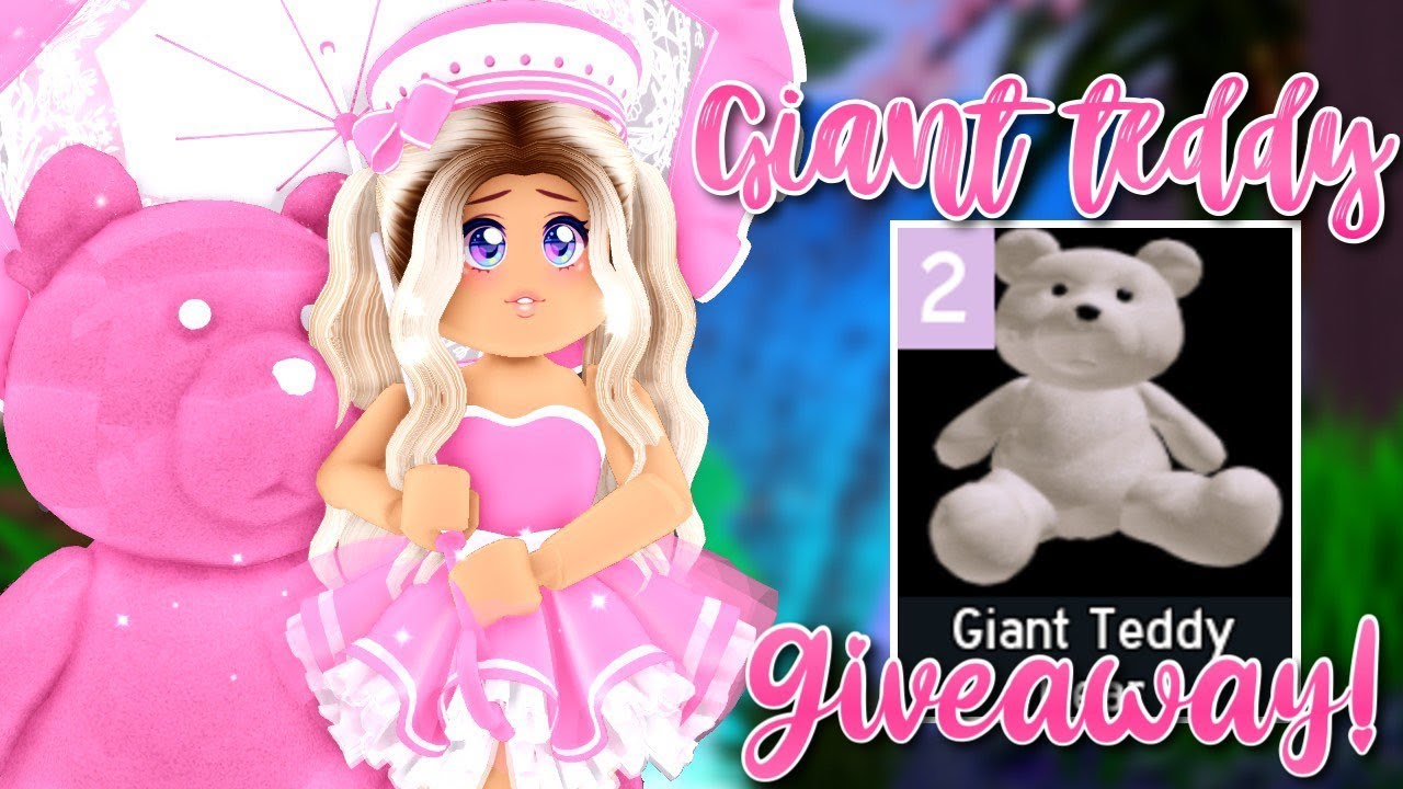 HOW TO WIN A FREE GIANT TEDDY BEAR! Roblox Royale High Giveaway YouTube
