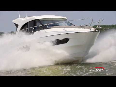 BENETEAU Antares 9 (27) BoatTest.com Review