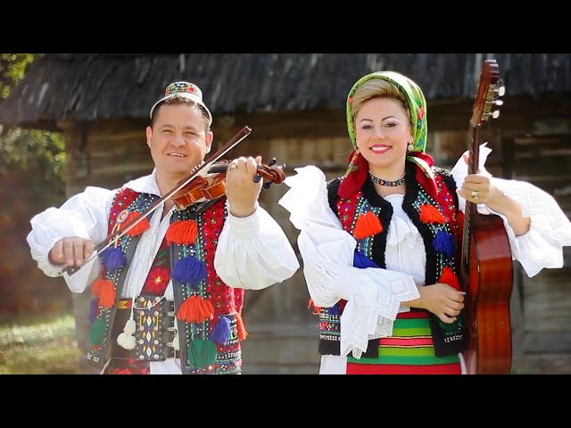 Colaj cu muzica de petrecere 2023 - Maria și Mihai Nemes - Colaj fain din Maramures 🎻 class=