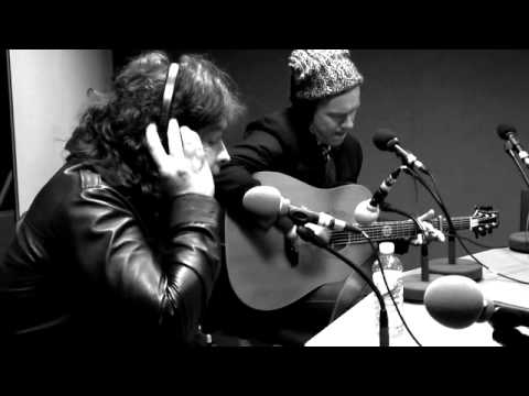 Anathema - Vinny & Danny perform Dreaming Light li...