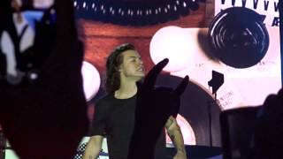 One direction- strong - hong kong, 3.18.2015