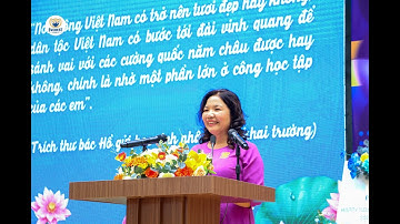 Thạc sĩ Phan Thị Thắng - Phó hiệu trưởng - đọc thư chủ tịch nước khai giảng năm học 2022 - 2023